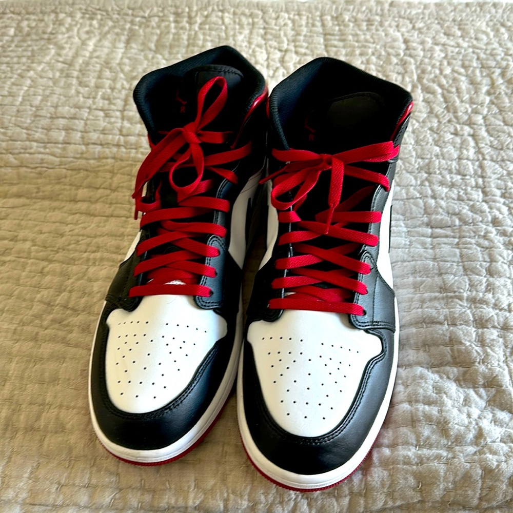 Red black and white air jordans worn once no creases size 15, no box